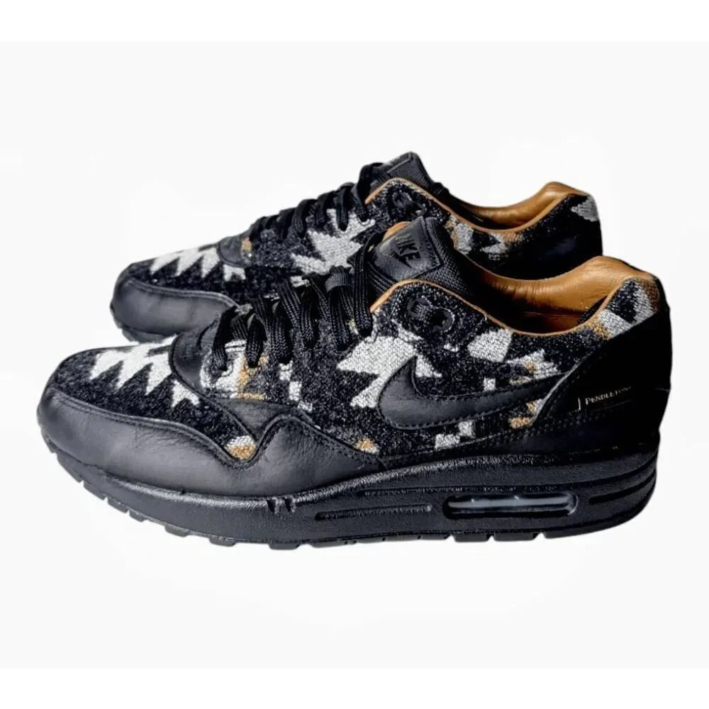 NIKE Air Max 1 QS 